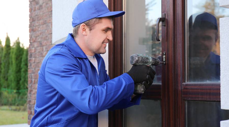 window glass repair near me professional tools Brisbane